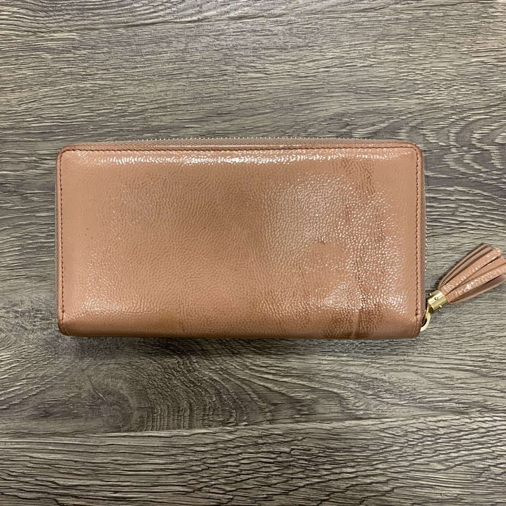 Gucci Blush/Pink Patent Leather Zip Wallet - Picture 2 of 7
